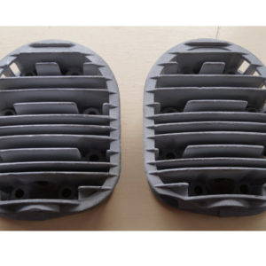 (282) 2 original Zylinderköpfe Ventildeckel   K-750 -67€