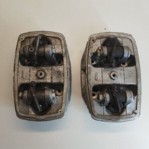 (395)  Dnepr MT Zylinderköpfe links und rechts (UdSSR) aus Bewahrung neu  -570€